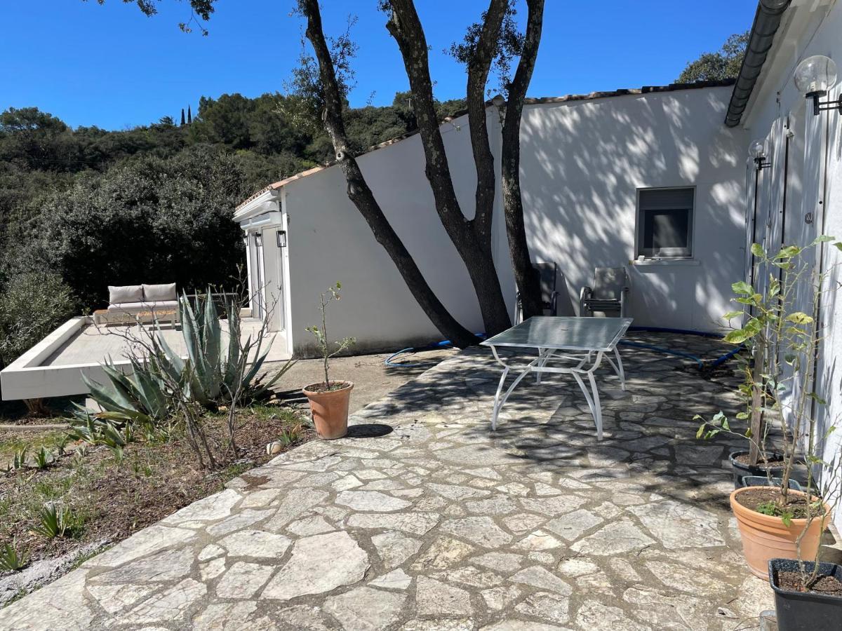 Les Terrasses Des Gardies Bed and Breakfast Pignan Εξωτερικό φωτογραφία